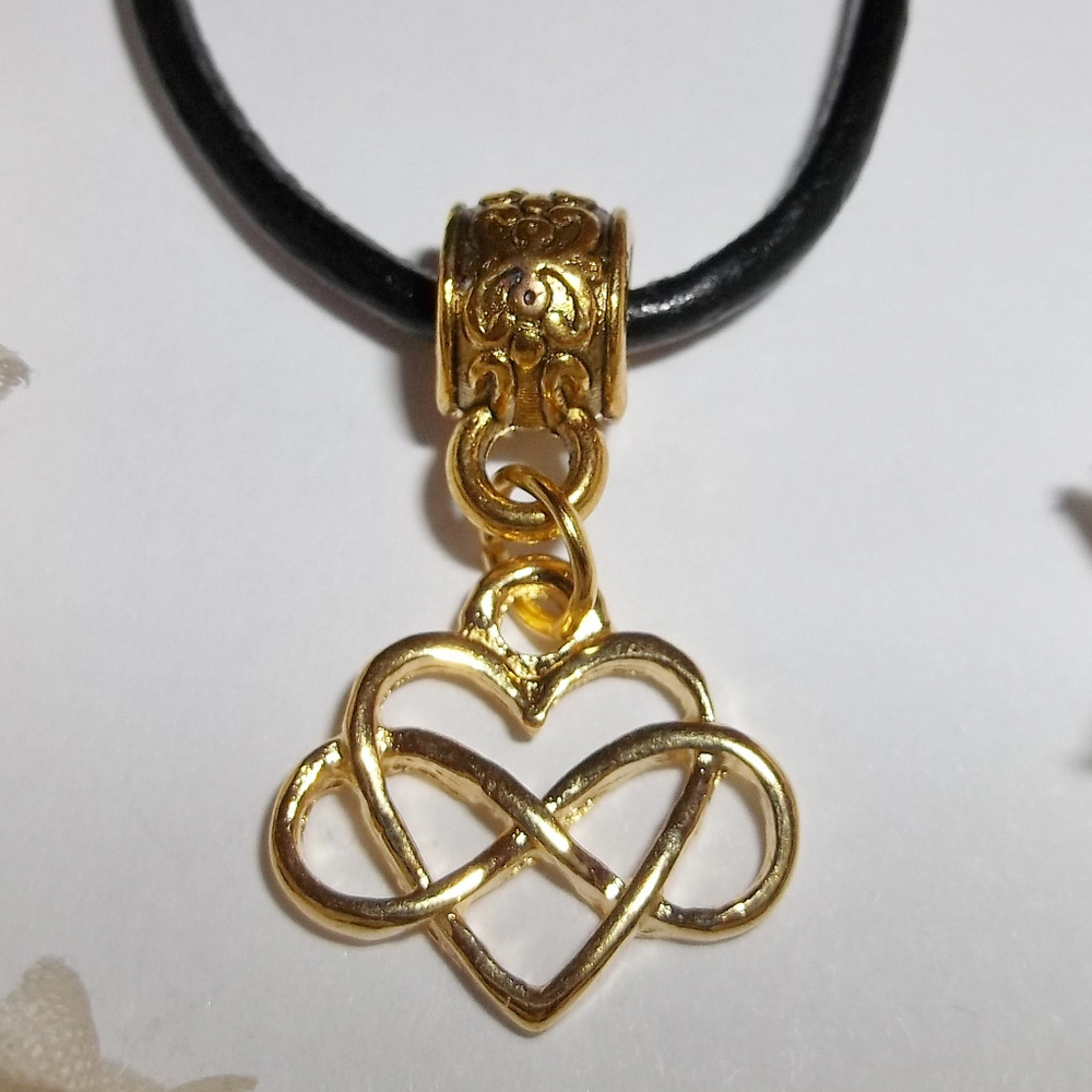 Cord Necklace Infinity Heart Symbol Sign Gold 3774